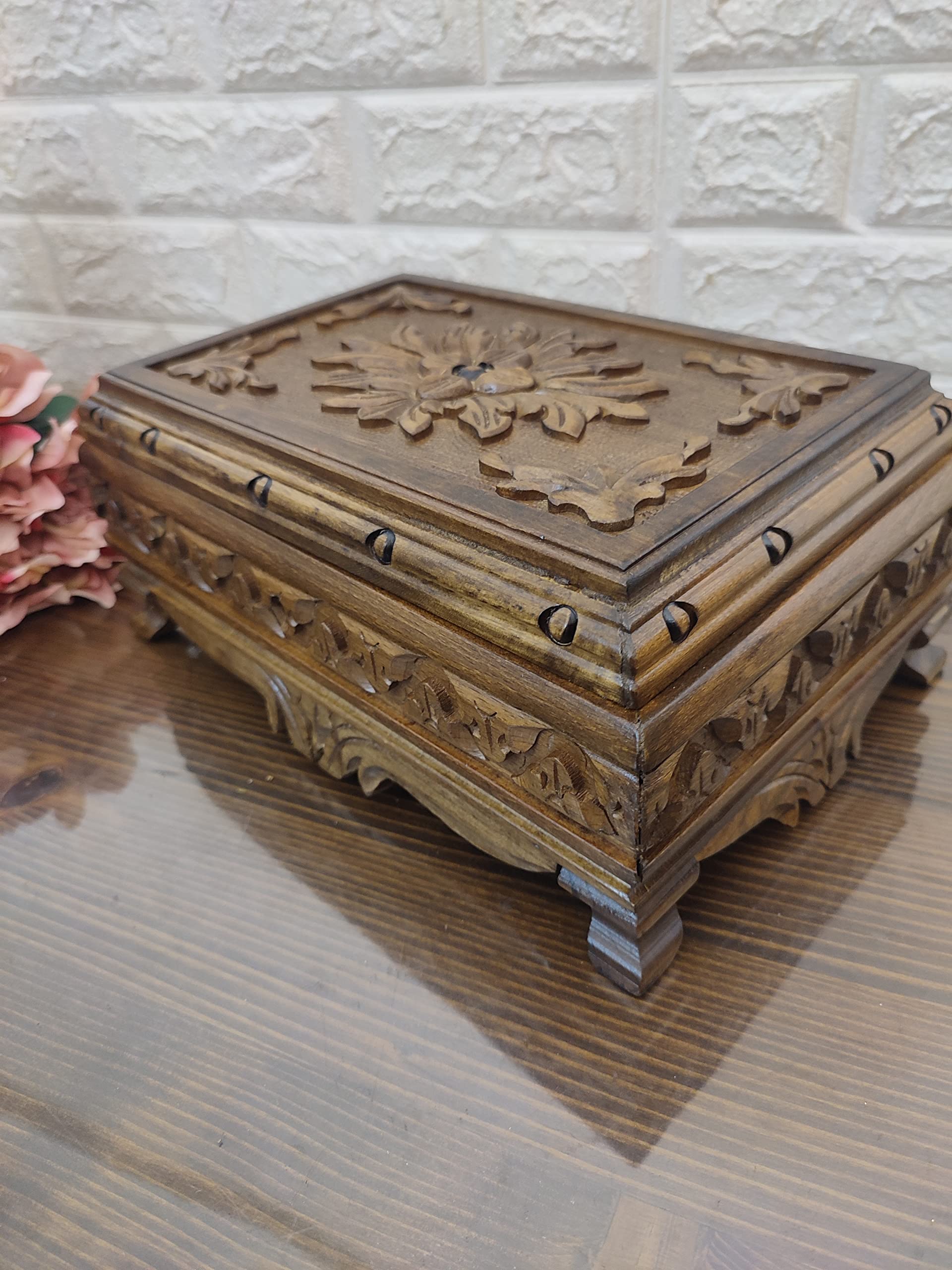 Functional and decorative wooden box